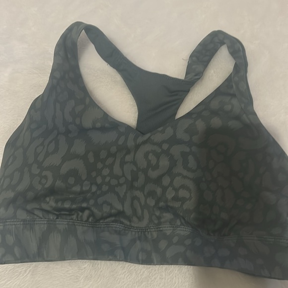 Two S Tek Gear sports bras. Worn but in perfect condition!! - Picture 4 of 4